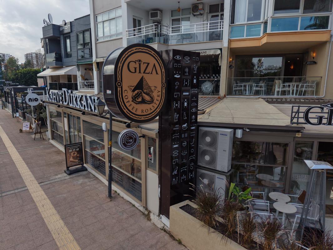 GİZA Coffee Roastery