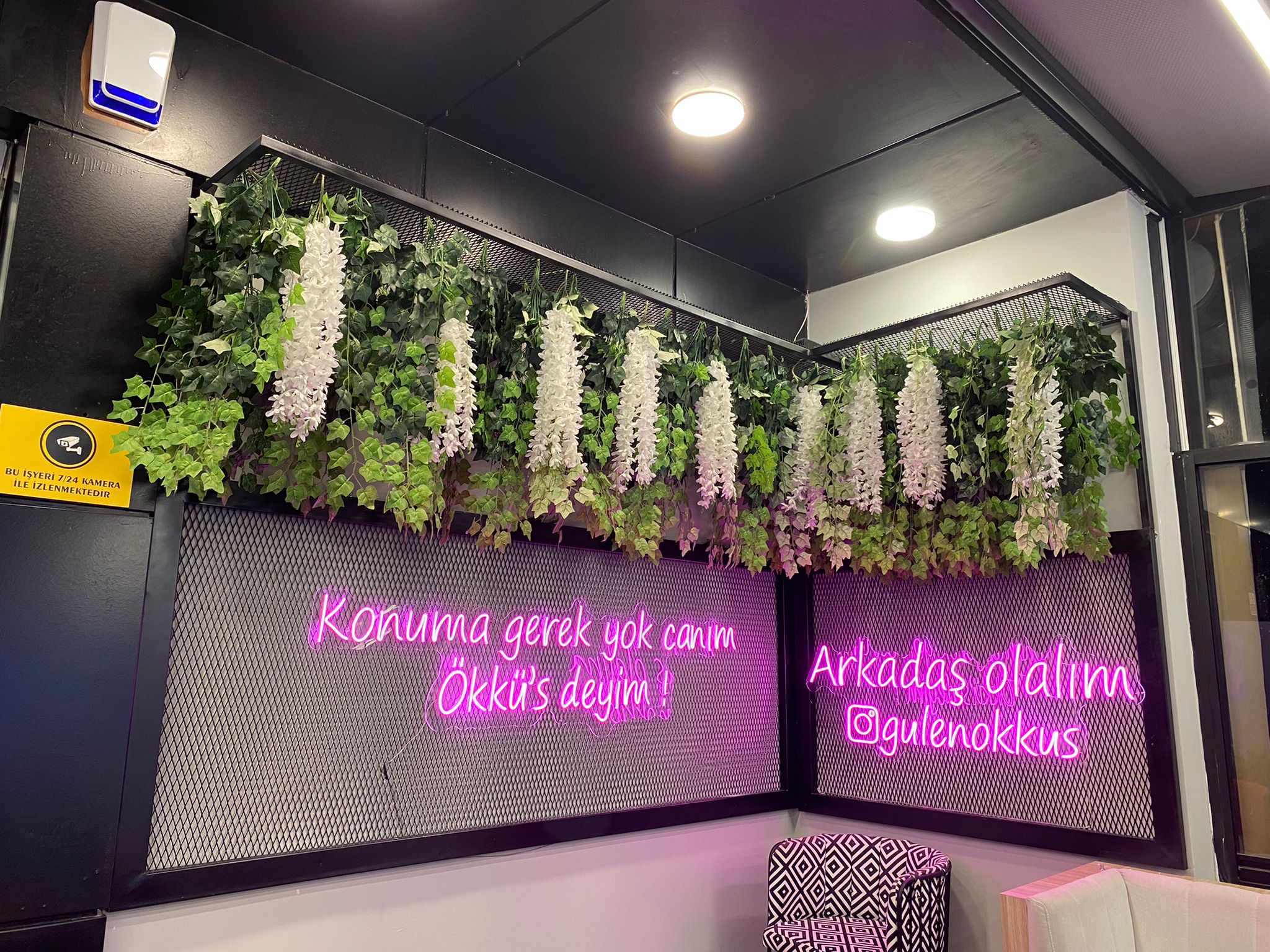 Neon Aydınlatma