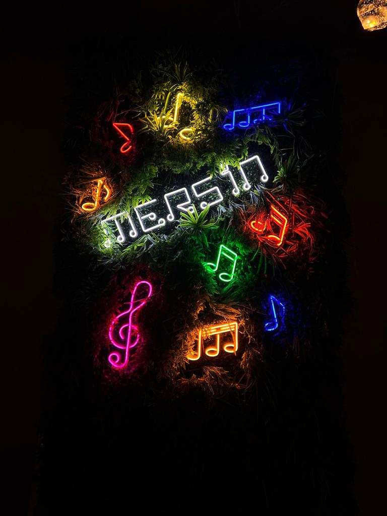 Neon Aydınlatma